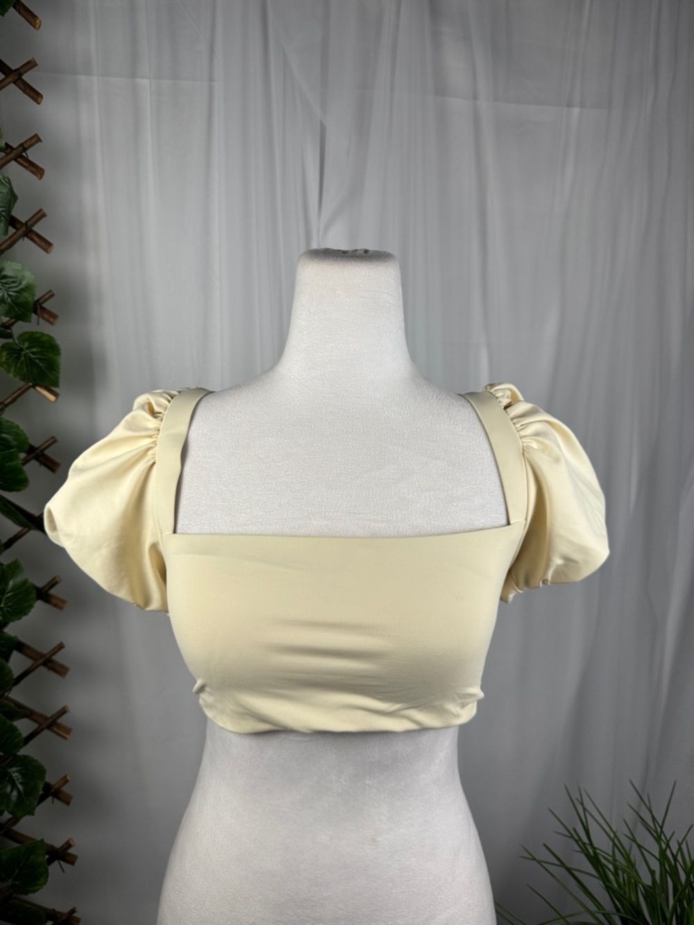Agua Bendita Pale Yellow Puff Sleeve Bikini Top